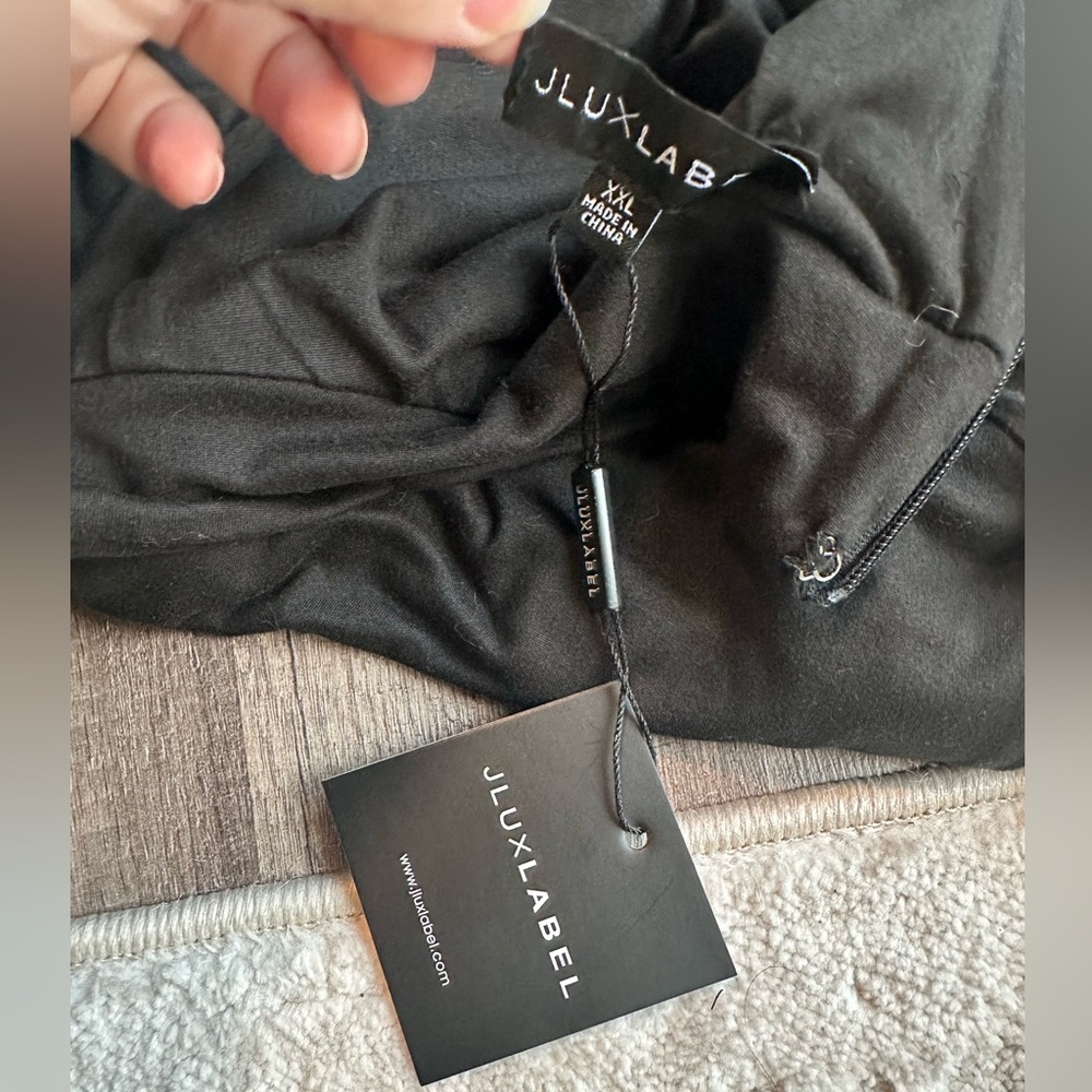 NWT JLUX LABEL Jumpsuit 🐈‍⬛ - Picture 5 of 5